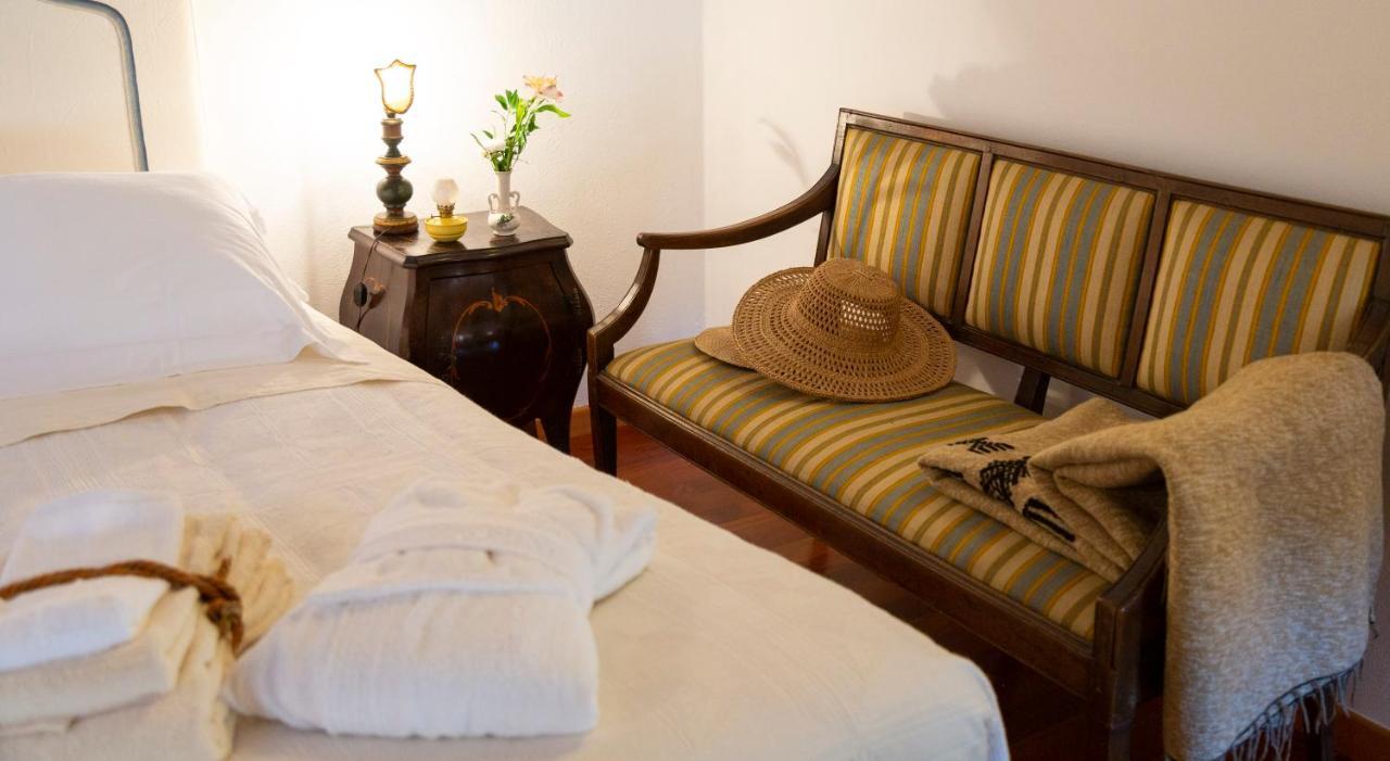 Palazzo Sismonda Bed & Breakfast Corneliano d'Alba Exterior photo