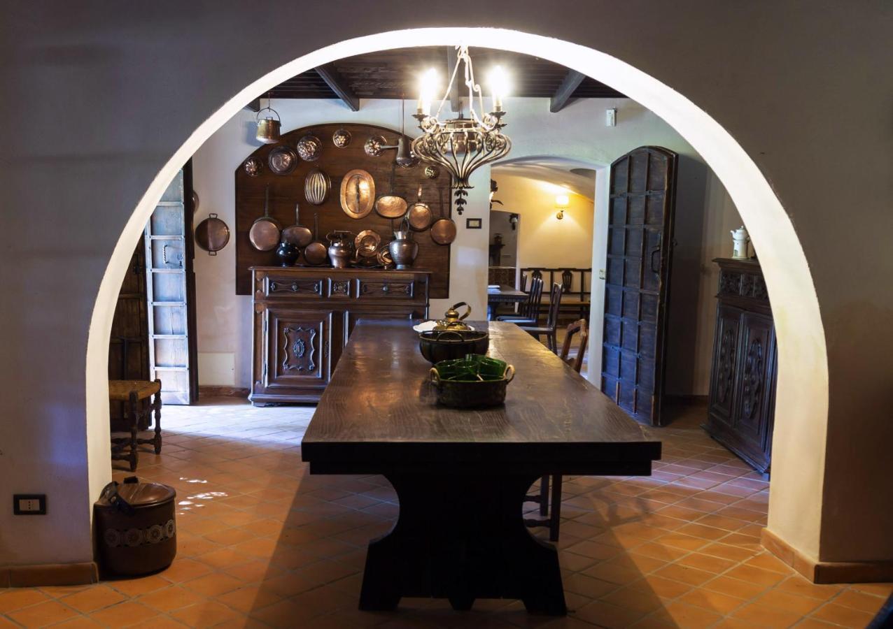 Palazzo Sismonda Bed & Breakfast Corneliano d'Alba Exterior photo